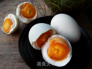 自制流沙咸蛋的做法步骤：13