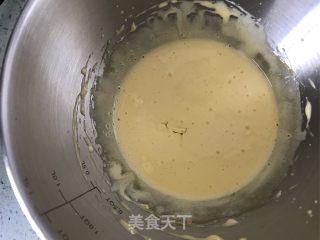草莓芒果抱抱卷的做法步骤：3
