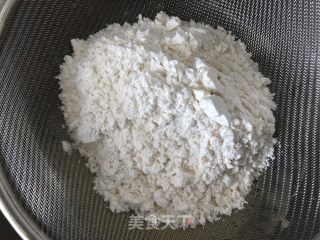 草莓芒果抱抱卷的做法步骤：5