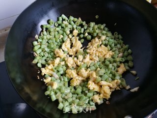 豇豆炒蛋的做法步骤：7