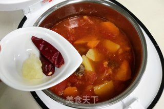 番茄土豆牛腩汤的做法步骤：12