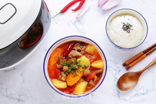 番茄土豆牛腩汤的做法步骤：16