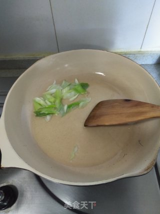 彩椒炒菜花的做法步骤：8