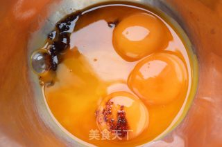 红糖奥利奥冰淇淋的做法步骤：2