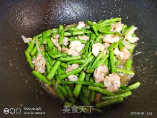虾仁炒芦笋的做法步骤：6