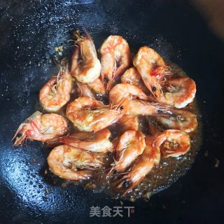 油爆虾的做法步骤：5