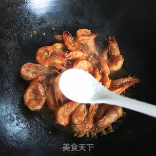 油爆虾的做法步骤：7