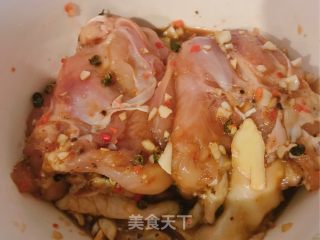 藤椒去骨烤鸡腿的做法步骤：4