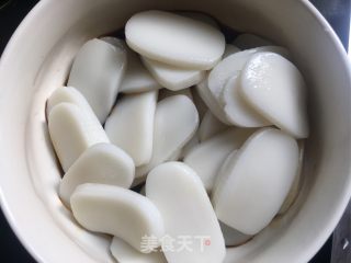 油泼年糕的做法步骤：7