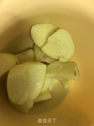 肉烧土豆山药的做法步骤：2
