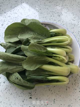 香菇青菜的做法步骤：2