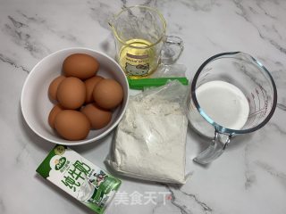 10寸裱花奶油生日蛋糕的做法步骤：1