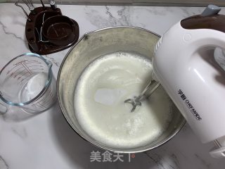 10寸裱花奶油生日蛋糕的做法步骤：8