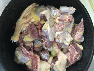黑啤烧麻鸭的做法步骤：4