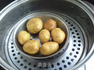 锅巴土豆的做法步骤：2