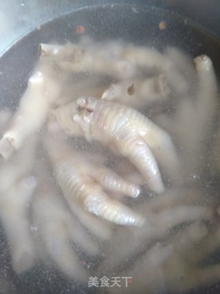 风味麻辣鸡爪的做法步骤：7
