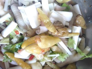 风味麻辣鸡爪的做法步骤：12