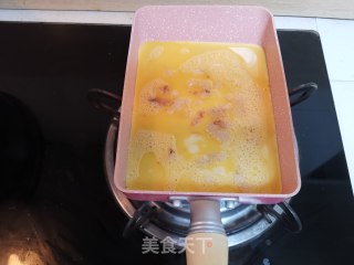 牛牛的减脂餐—鲜虾厚蛋烧配虾仁的做法步骤：4