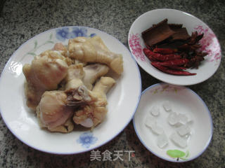 香卤鸡翅根的做法步骤：1