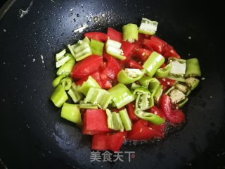 西红柿青椒炒鸡蛋的做法步骤：7