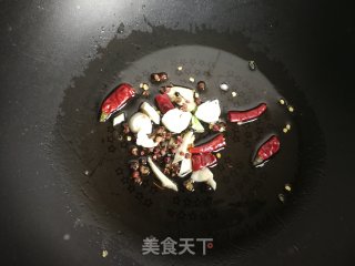 青椒炒牛肉的做法步骤：4