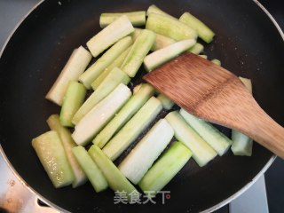 丝瓜炒鸡蛋的做法步骤：14