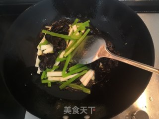 山药莴笋炒木耳的做法步骤：11