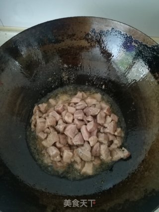 辣炒杂蔬肉丁的做法步骤：6