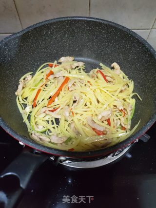 土豆丝炒肉丝的做法步骤：12