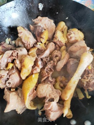 土豆青椒烧鸡块的做法步骤：5