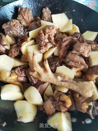 土豆青椒烧鸡块的做法步骤：7