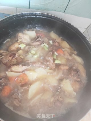 土豆青椒烧鸡块的做法步骤：9