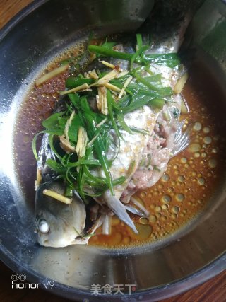 荤菜……肉末蒸鲫鱼的做法步骤：8