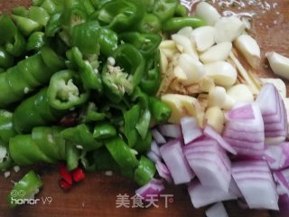 荤菜………香辣虾的做法步骤：3