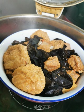 排骨烧油豆腐的做法步骤：5