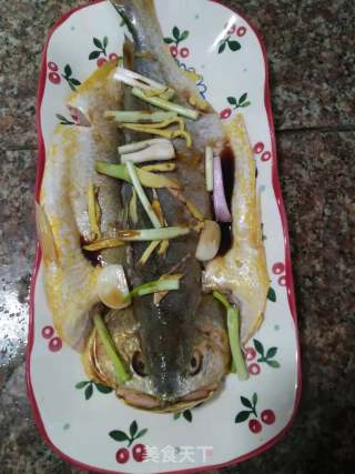 清蒸鲈鱼的做法步骤：4