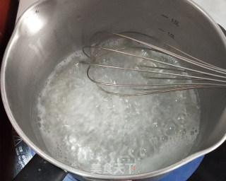 一款好吃易做的低成本果冻布丁的做法步骤：2
