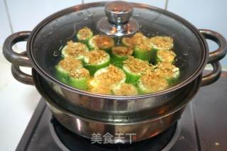 金蒜蒸丝瓜的做法步骤：8
