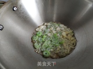 鸡蛋火腿米线的做法步骤：4