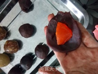 广式月饼的做法步骤：3