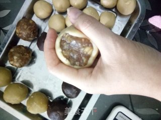 广式月饼的做法步骤：8