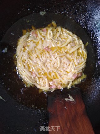 土豆丝千层饼的做法步骤：5