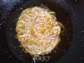 土豆丝千层饼的做法步骤：6