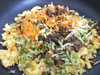 梅干菜鸡蛋馅盒子的做法步骤：4