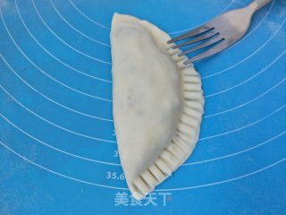梅干菜鸡蛋馅盒子的做法步骤：8