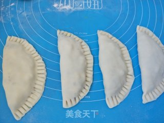 梅干菜鸡蛋馅盒子的做法步骤：9