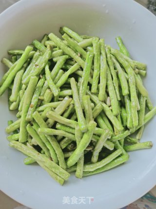 干煸豆角的做法步骤：6