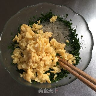 韭菜鸡蛋饼的做法步骤：5