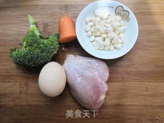 西兰花鸡肉糕的做法步骤：1