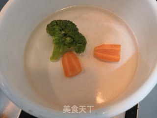 西兰花鸡肉糕的做法步骤：4
